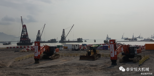 高速液壓夯實機(jī)香港機(jī)場施工 高速液壓夯實機(jī)香港機(jī)場施工